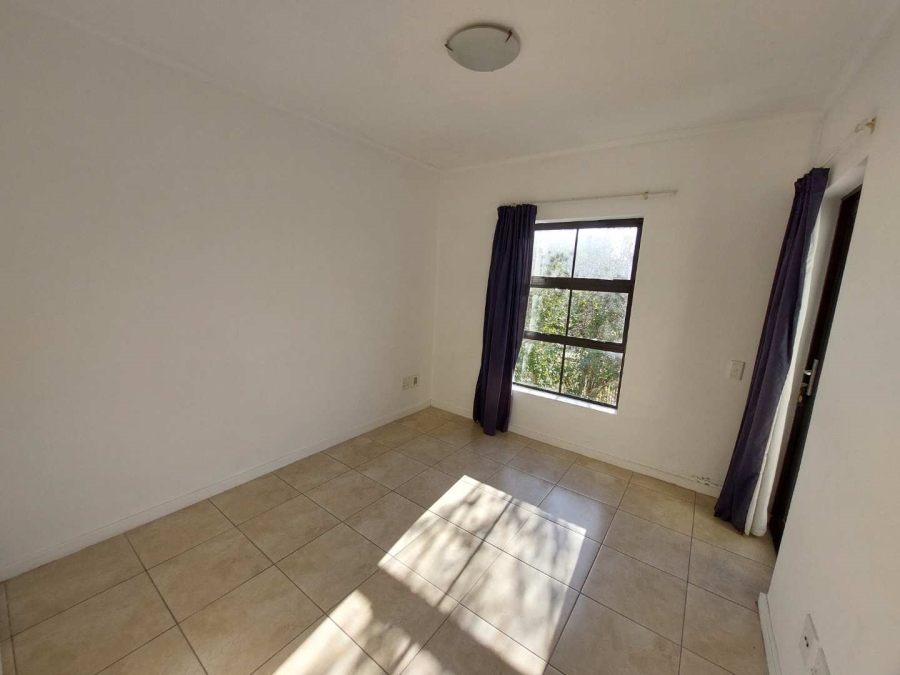 To Let 2 Bedroom Property for Rent in Rondebosch Western Cape